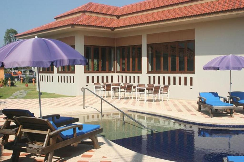 Garden Hills Villa Resort Cha-Am Exterior photo