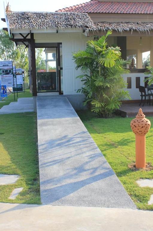 Garden Hills Villa Resort Cha-Am Exterior photo