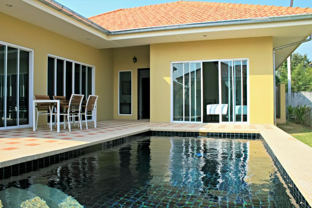 Garden Hills Villa Resort Cha-Am Room photo